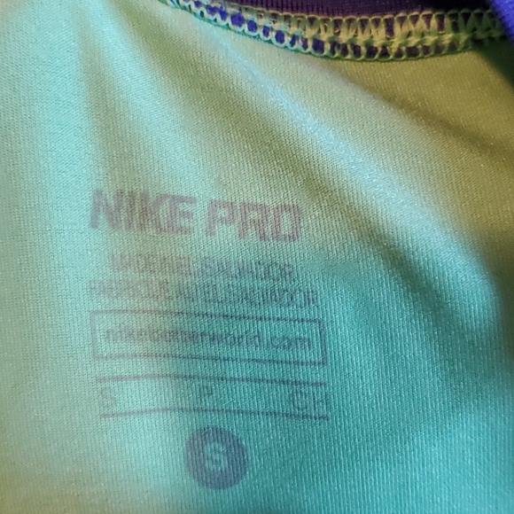 Nike Pro green t-shirt - Picture 8 of 10
